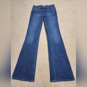 Paige Laurel Canyon medium wash size 27 great condition